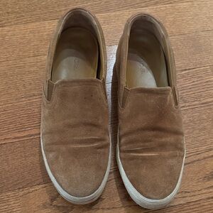 Vince Men's Beige Tan Suede Slip-On Shoes